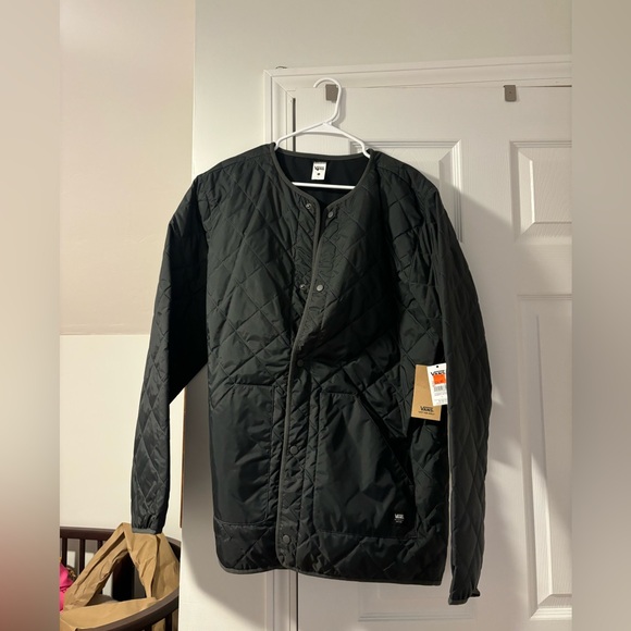 NWT VANS quilted coat - Picture 3 of 3